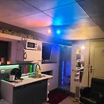 24h Mini Na Kod Dostepu & Free Parking & No Keys 아파트 *