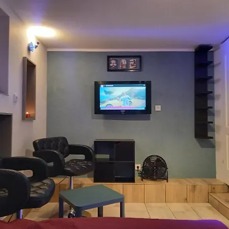 24h Mini Na Kod Dostepu & Free Parking & No Keys *