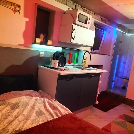 24h Mini Na Kod Dostepu & Free Parking & No Keys גדינייה