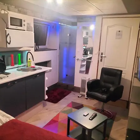 Appartement 24h Mini Na Kod Dostepu & Free Parking & No Keys *