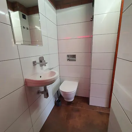 24h Mini Na Kod Dostepu & Free Parking & No Keys