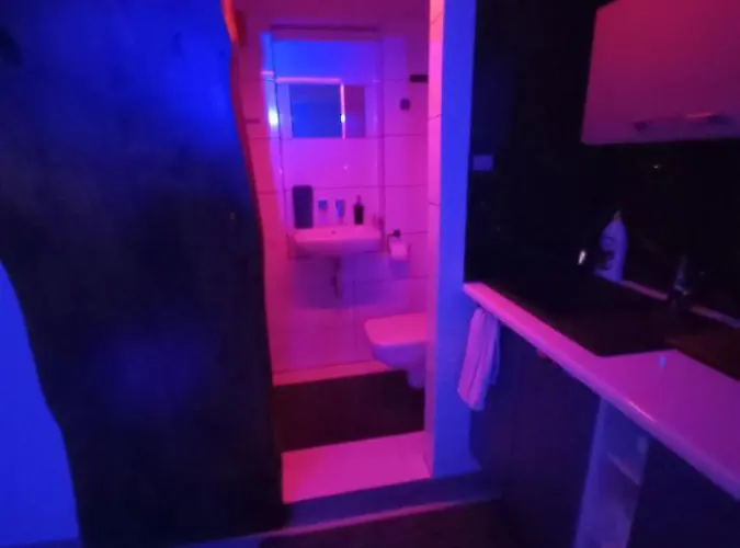 24h Mini Na Kod Dostepu & Free Parking & No Keys Gdynia