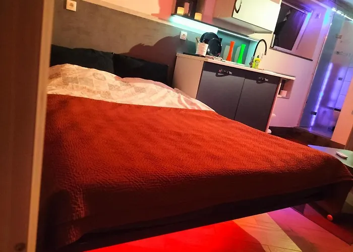 24h Mini Na Kod Dostepu & Free Parking & No Keys