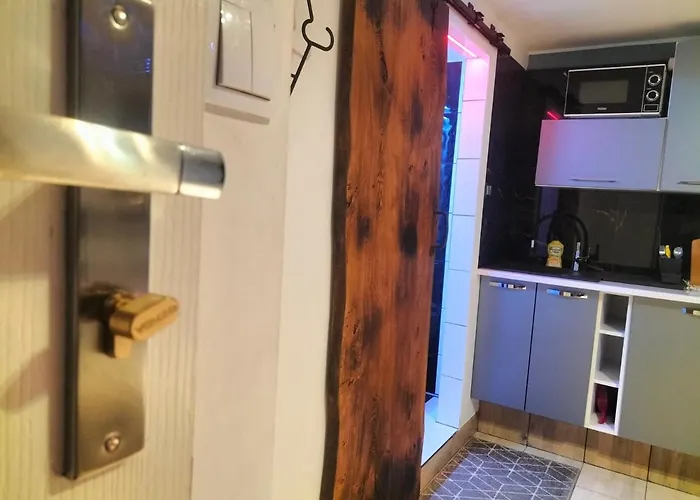 24h Mini Na Kod Dostepu & Free Parking & No Keys Apartment